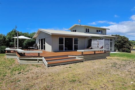 Photo of property in 618 Matarangi Drive, Matarangi, Whitianga, 3592