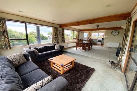 Photo of property in 2 Kamahi Street, Kaka Point, Balclutha, 9271