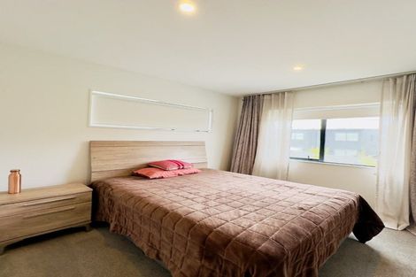 Photo of property in 6 Aquamarine Road, Rosehill, Papakura, 2113