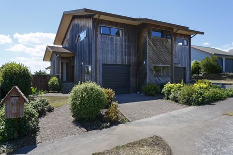 Photo of property in 20 Golders Place, Richmond Heights, Taupo, 3330