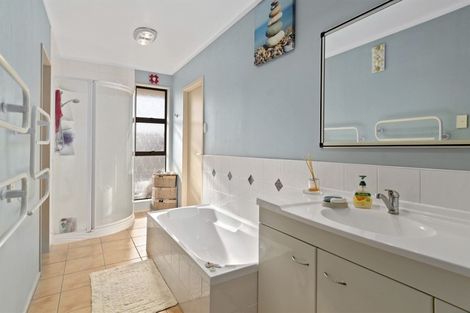 Photo of property in 59 Windsor Road, Bellevue, Tauranga, 3110