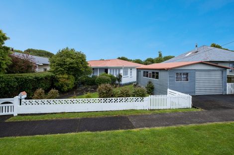 Photo of property in 19 Page Street, Stratford, 4332