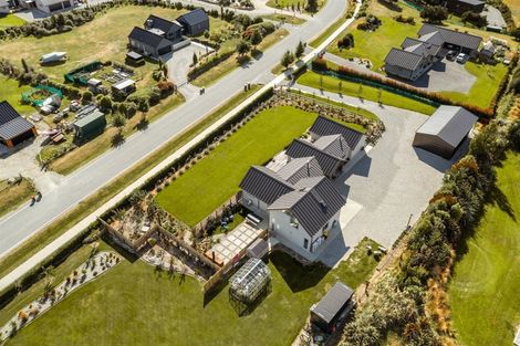 Photo of property in 2 Nokomai Street, Wanaka, 9305