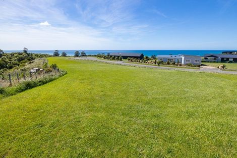 Photo of property in 42 Tama Road, Riversdale Beach, Masterton, 5872