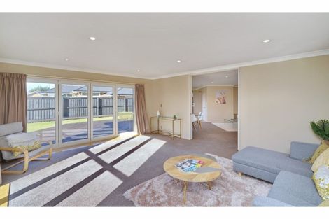 Photo of property in 5 Corsican Grove, Parklands, Christchurch, 8083