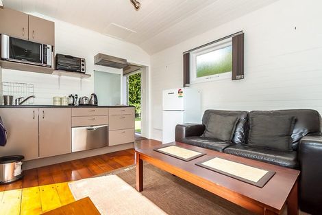 Photo of property in 3 Miles Place, Awapuni, Palmerston North, 4412