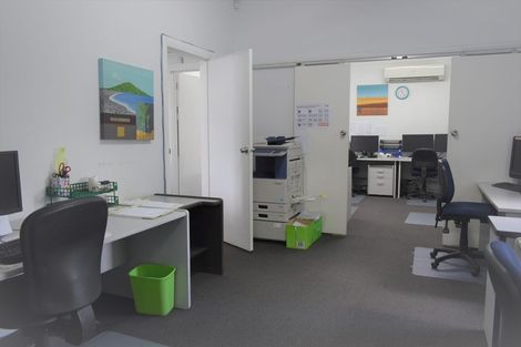 Photo of property in 57 Omahu Road, Greenlane, Auckland, 1051