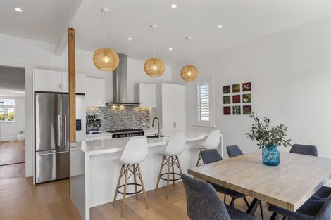 Photo of property in 1/50 Norwood Road, Bayswater, Auckland, 0622