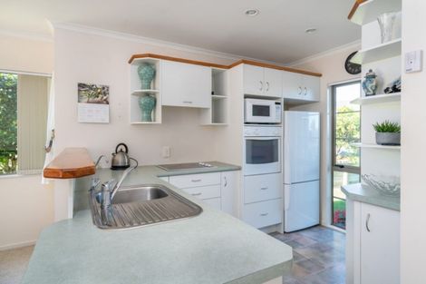 Photo of property in 6 Lakeridge Close, Rangatira Park, Taupo, 3330