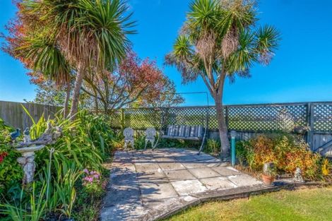 Photo of property in 53 Forest Drive, Parklands, Christchurch, 8083