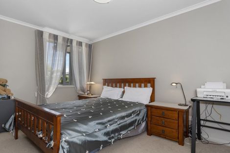 Photo of property in 16 Tranquil Grove, Omokoroa, 3114