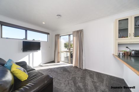 Photo of property in 34 Dahlstrom Grove, Kelvin Grove, Palmerston North, 4414