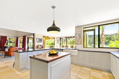 Photo of property in 278a Matua Road, Kumeu, 0891