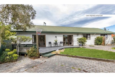 Photo of property in 11 Kowai Place, Amberley, 7410