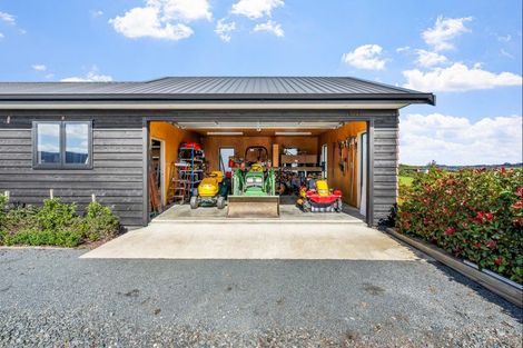 Photo of property in 16 Tamahunga Drive, Matakana, Warkworth, 0985