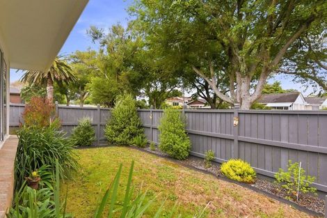 Photo of property in 44 Tui Road, Raumati Beach, Paraparaumu, 5032