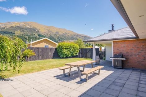 Photo of property in 20 Hewson Crescent, Lake Hawea, Wanaka, 9382
