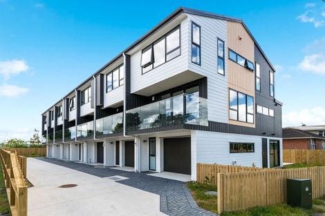 Photo of property in 36 Longburn Road, Henderson, Auckland, 0610