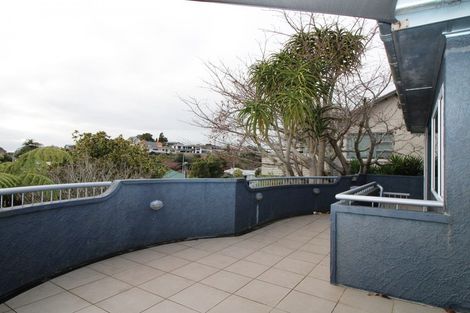 Photo of property in 82 Mangorei Road, Strandon, New Plymouth, 4312