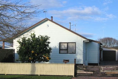 Photo of property in 90 Oakfield Crescent, Pukete, Hamilton, 3200