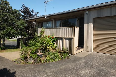 Photo of property in 1/48 Stanniland Street, Sunnyhills, Auckland, 2010