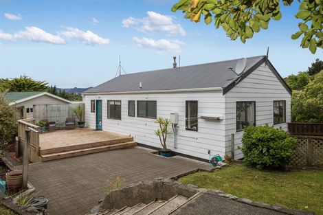 Photo of property in 67 Omapere Street, Whitby, Porirua, 5024