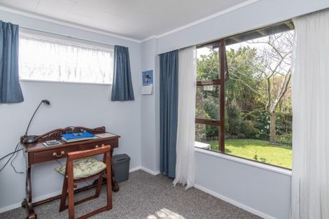Photo of property in 91 Renown Road, Raumati South, Paraparaumu, 5032