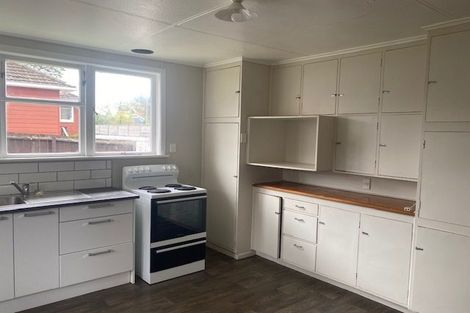 Photo of property in 3164 Great North Road, New Lynn, Auckland, 0600