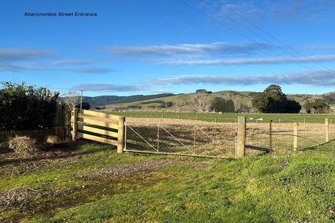 Photo of property in 19 Cowper Street, Milton, 9220