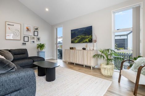 Photo of property in 2 Chain Place, Papamoa, 3118