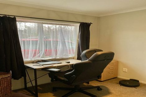 Photo of property in 62 Sunstone Crescent, Brown Owl, Upper Hutt, 5018