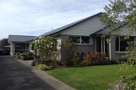 Photo of property in 12 Camelot Street, Ilam, Christchurch, 8041