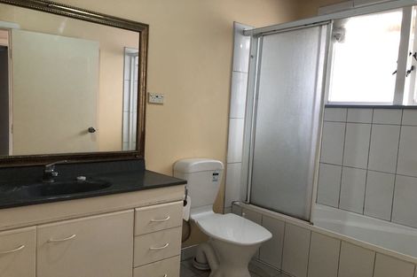 Photo of property in 17 Jamaica Place, Blockhouse Bay, Auckland, 0600