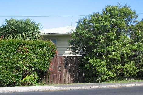 Photo of property in 2/42 Waipa Street, Birkenhead, Auckland, 0626