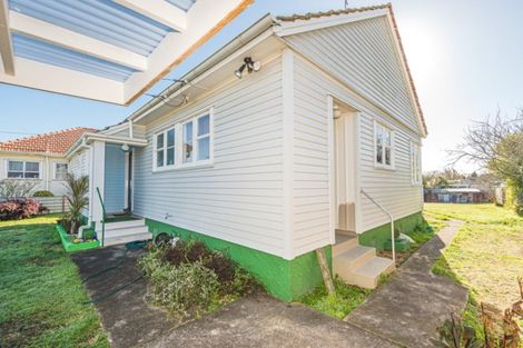 Photo of property in 2 Victory Place, Aramoho, Whanganui, 4500