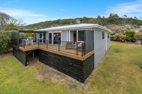 Photo of property in 70 Wharetoroa Drive, Rotoiti Forest, Rotorua, 3074