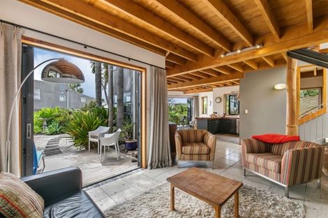 Photo of property in 66 Spinnaker Drive, Te Atatu Peninsula, Auckland, 0610