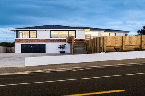 Photo of property in 11 Middleton Road, Kew, Dunedin, 9012
