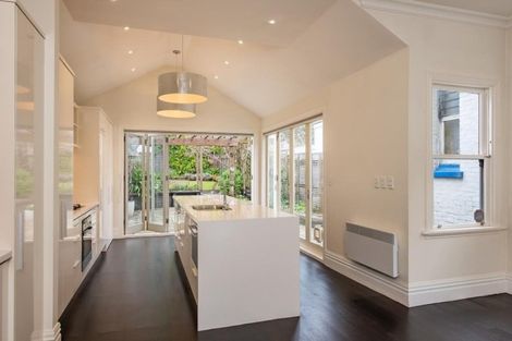 Photo of property in 12 Roy Street, Newtown, Wellington, 6021