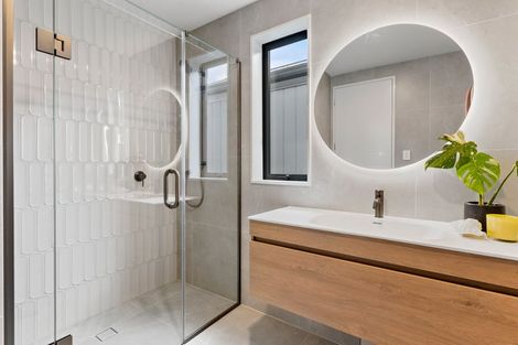 Photo of property in 3 Trafalgar Road, Milford, Auckland, 0620