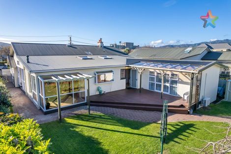 Photo of property in 12 Copeland Street, Hutt Central, Lower Hutt, 5011