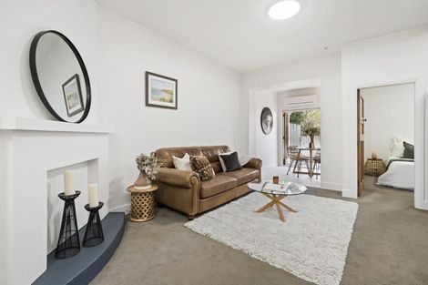 Photo of property in 5 Grass Street, Oriental Bay, Wellington, 6011