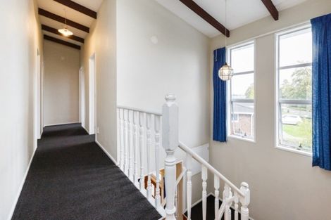 Photo of property in 14 Raglan Avenue, Cloverlea, Palmerston North, 4412