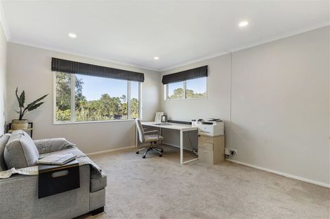 Photo of property in 3 Rosella Place, Murrays Bay, Auckland, 0630