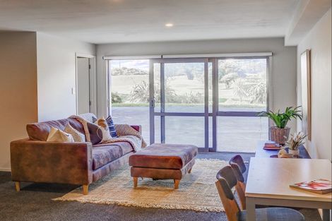 Photo of property in 34 Longbeach Drive, Castlecliff, Whanganui, 4501