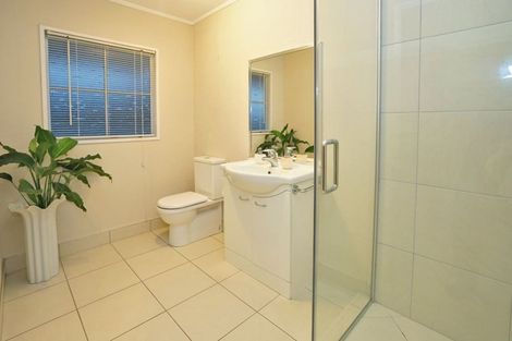 Photo of property in 23 Burn-murdoch Street, St Andrews, Hamilton, 3200