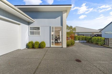 Photo of property in 18 Toi Place, Papamoa, 3118