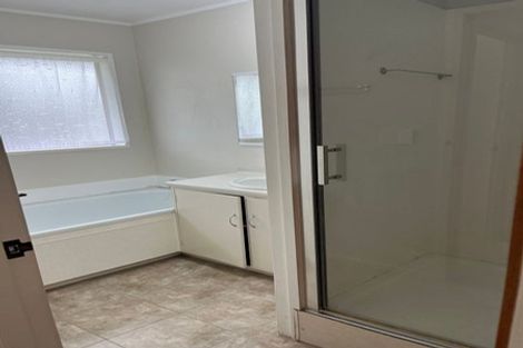 Photo of property in 39a Butley Drive, Farm Cove, Auckland, 2012