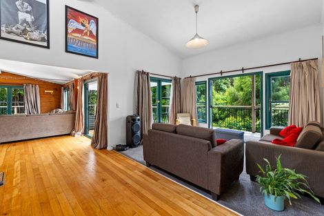Photo of property in 130 Opanuku Road, Henderson Valley, Auckland, 0612