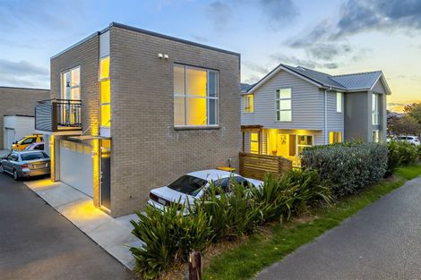 Photo of property in 21 Popokatea Drive, Takanini, 2112